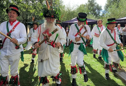 Link to the Charlbury Morris website