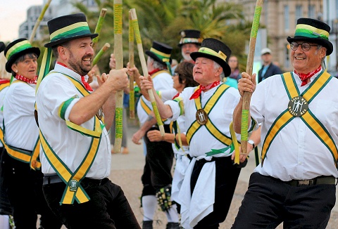 Link to the Long Man Morris website