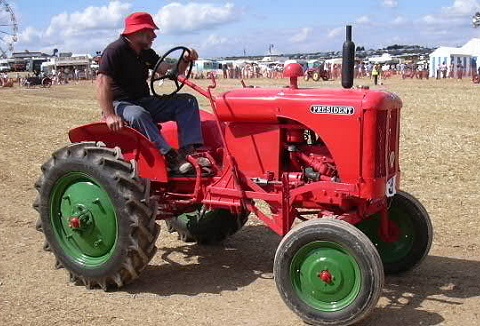 Link to the East Devon Tractor Machinery & Engine Club website