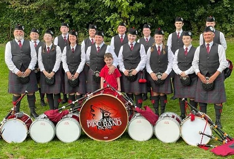 Link to the Barrhead & District Pipe Band website