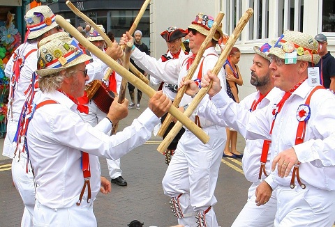 Link to the Hartley Morris Men website