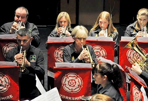 Link to the Dronfield Genquip Band website