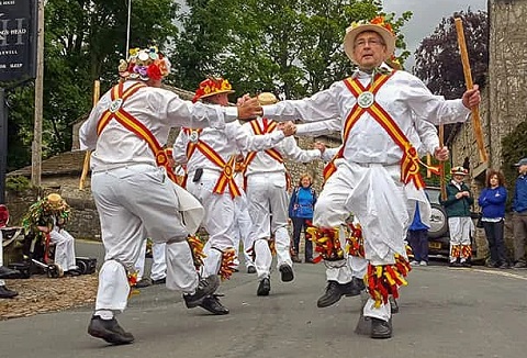 Link to the Kinnerton Morris Men website