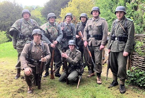 Link to the Panzergrenadier 304 Living History Group website